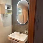 Pilgrim's House 아파트